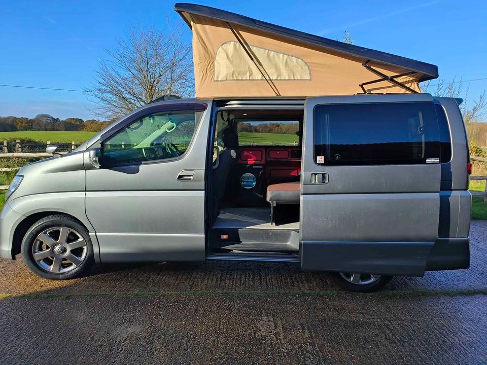 Nissan Elgrand Highway Star