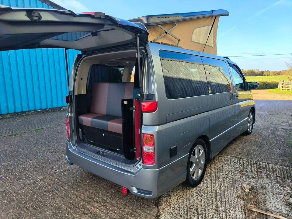 Nissan Elgrand Highway Star