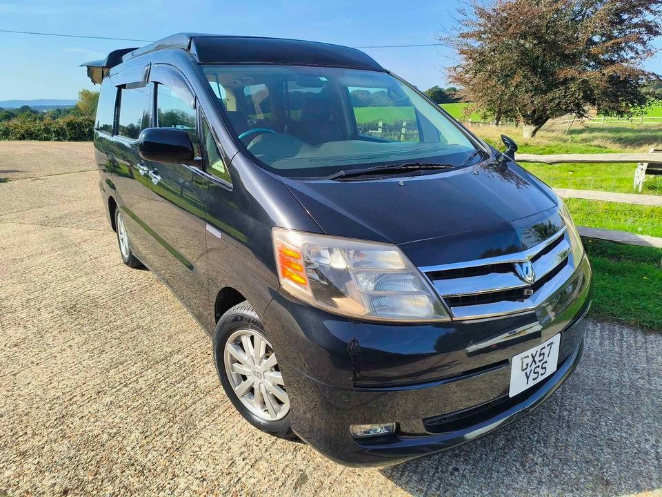 Toyota Alphard Hybrid